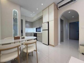 Fully furnished one bedroom with a private bathroom studio unit for rent at Cheras Heights Condomini