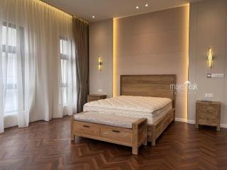 Teak Bedroom Set -ZUS Design